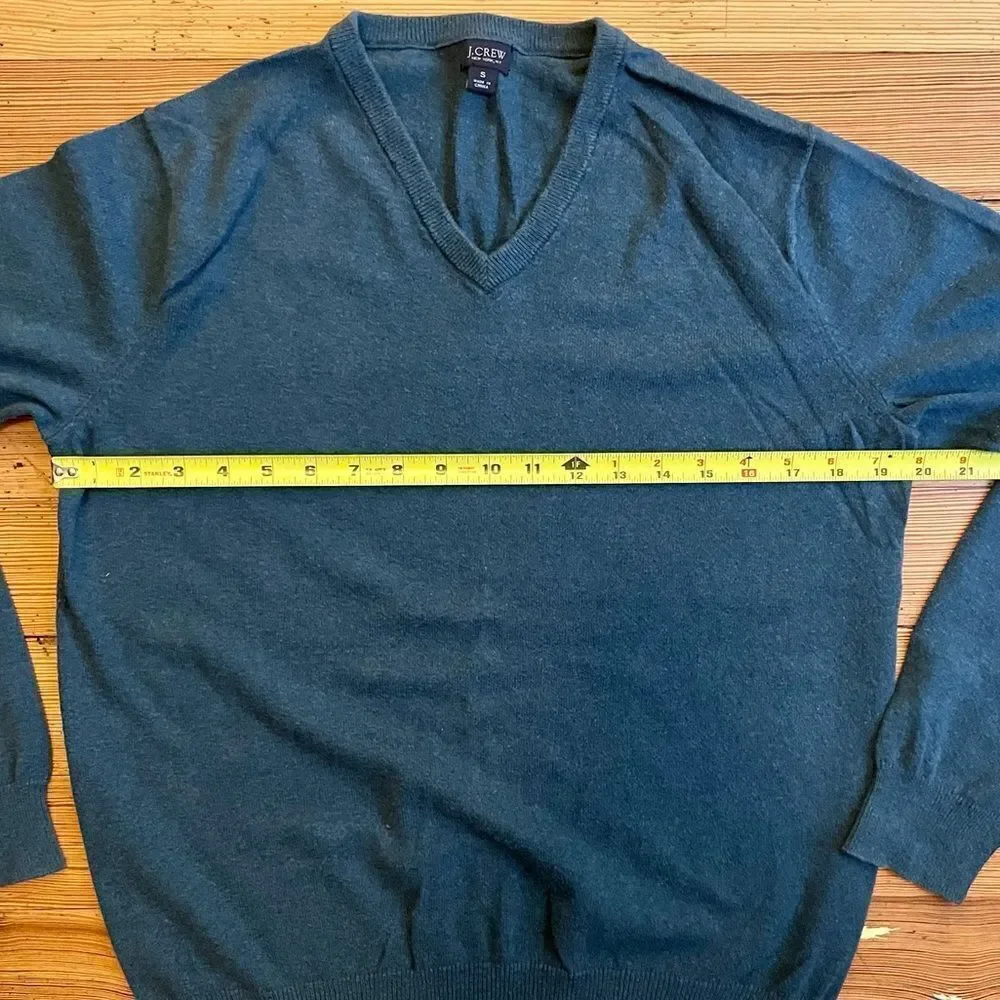 J. Crew cotton cashmere V-Neck sweater. Size S.